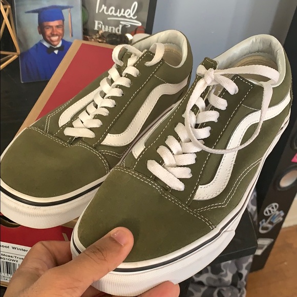 Vans - Picture 2 of 3